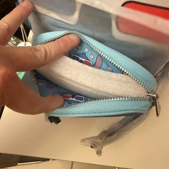 NWT Loungefly Stitch X AMC Exclusive Bag 🩷FINAL PRICE🩷 - Picture 6 of 6